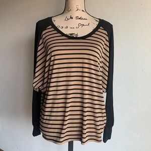 Cielo Top Striped Black Tan Medium